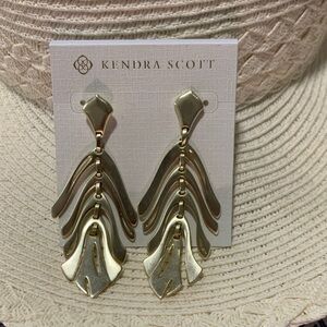 Kendra Scott Shiny Gold Cascading Drop Earrings